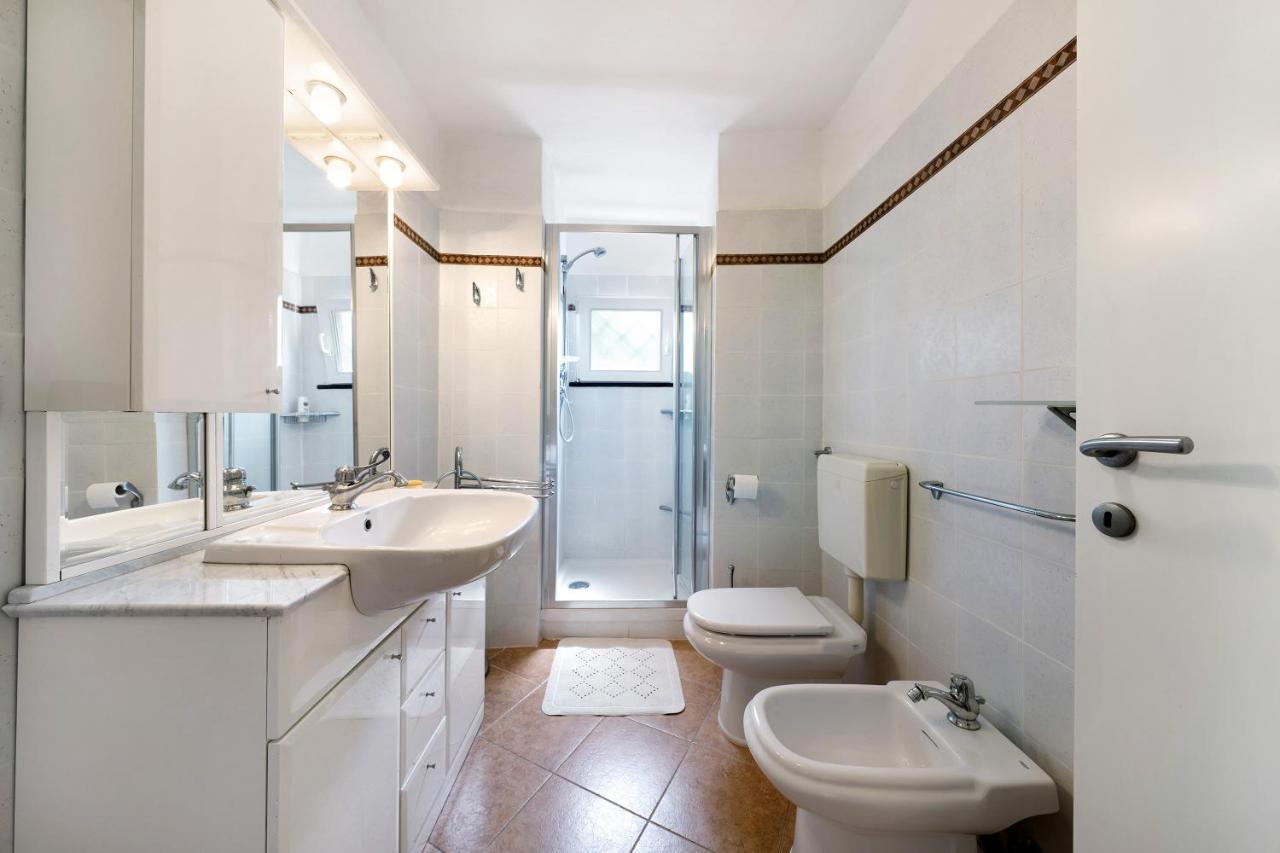 Casa Glicine Sul Mare Lägenhet Levanto Exteriör bild